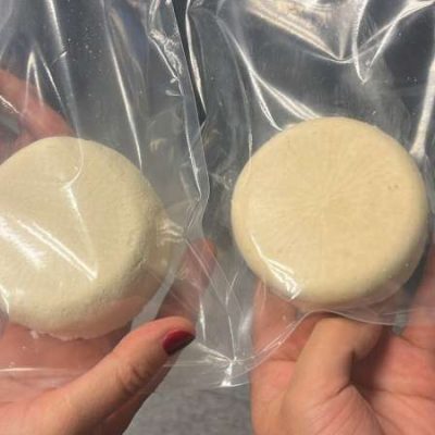 El popular queso de cocina elaborado con guisantes tiene el mismo sabor y textura.
