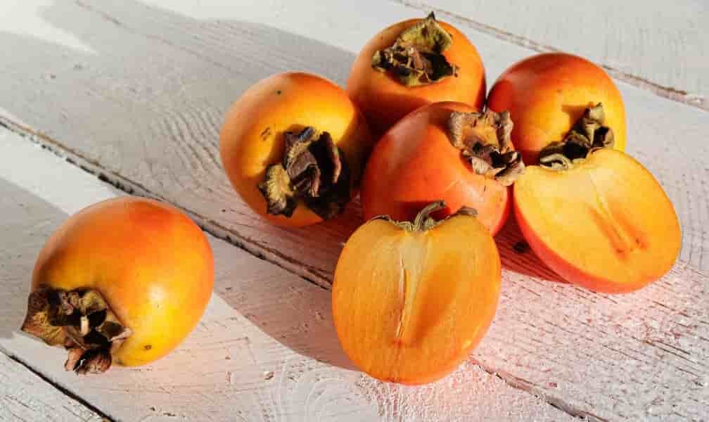 Kaki: la fruta exótica que deberías incorporar a tu alimentación