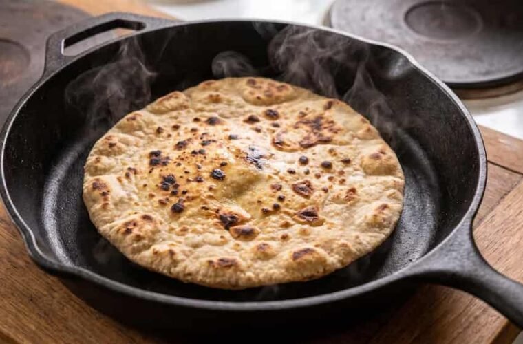 Pan sin levadura en sartén: una receta lista en 25 minutos